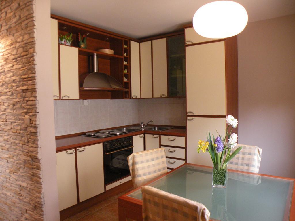 Sunset Apartment With A Private Yard At Medulin Riviera Rum bild